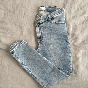 Abercrombie & Fitch Super Skinny Ankle High Rise Jean